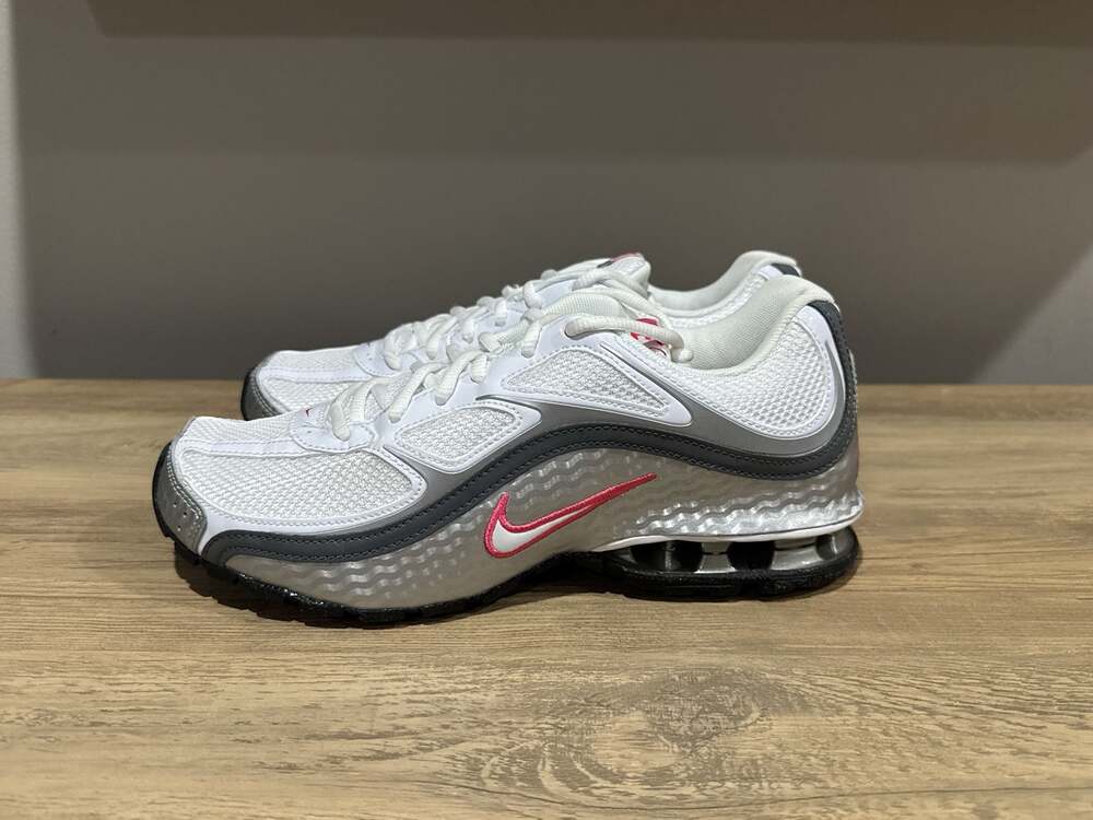Nike Reax Run 5 Women's Running Shoes, Size 9,White/Metallic Silver/Pink